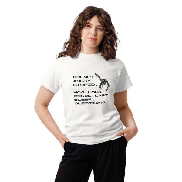 T-Shirt "Grumpy Alien Engineer"